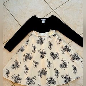 Youngland black and white rose dress